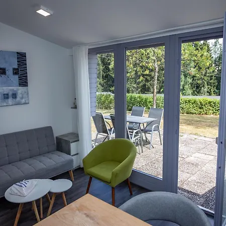 Beautiful In With Pool Holiday home